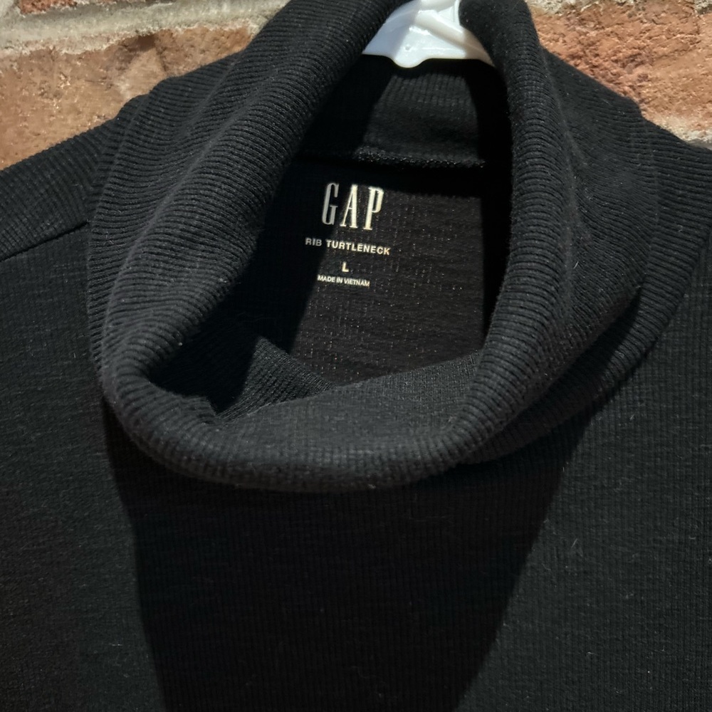GAP Women's Black Turtleneck Sweater